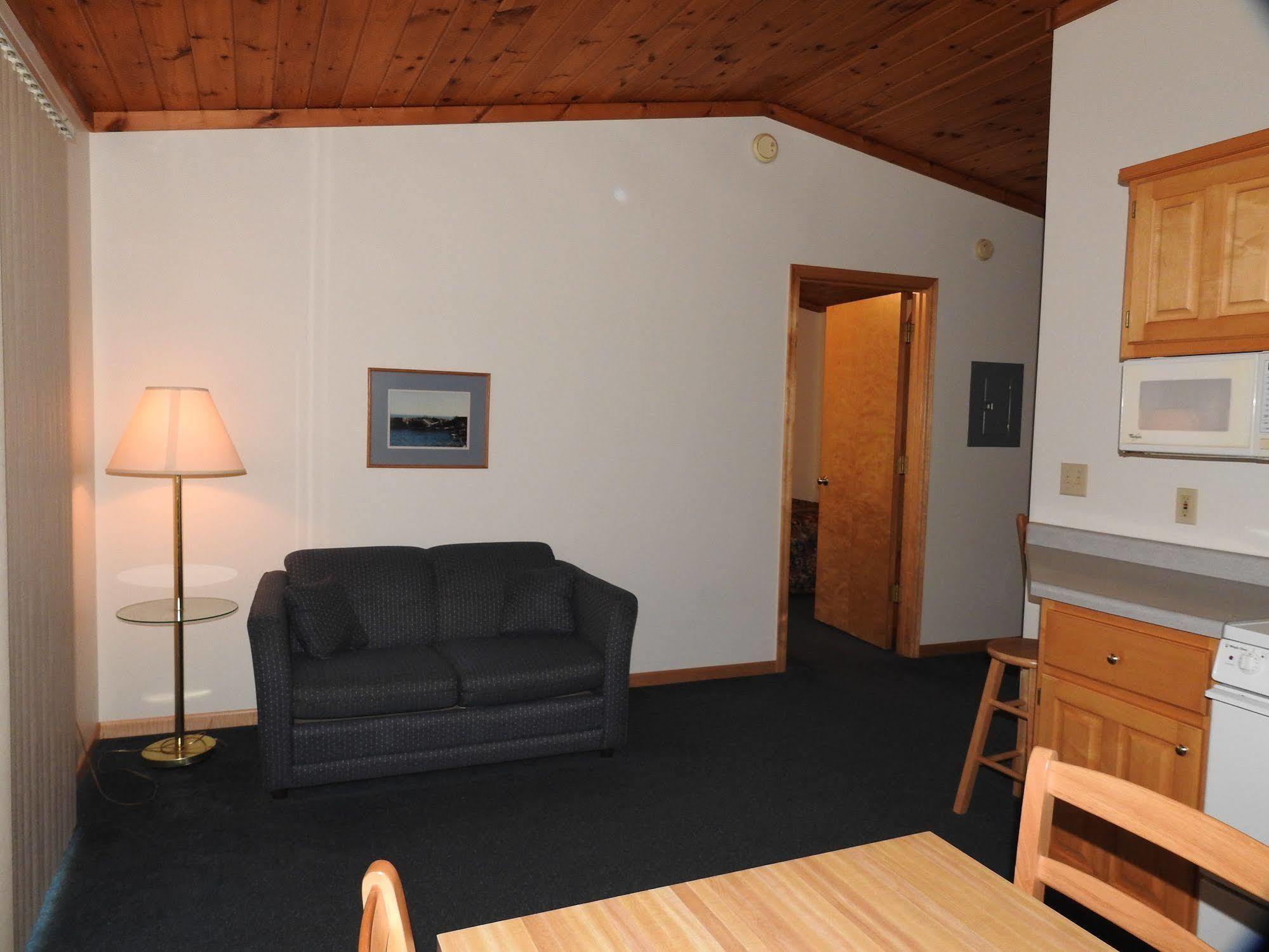Superior Ridge Resort Motel Schroeder Екстер'єр фото