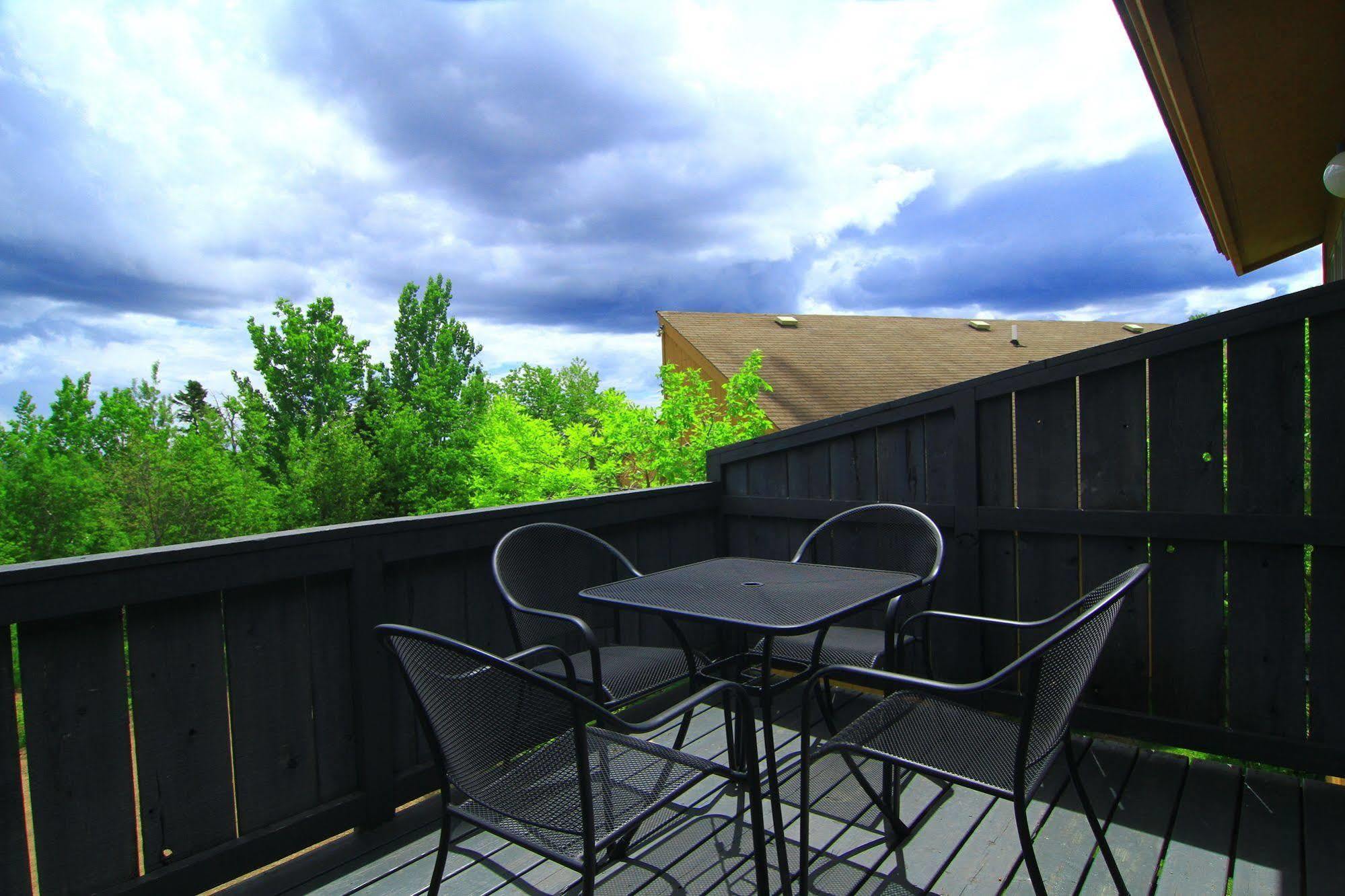Superior Ridge Resort Motel Schroeder Екстер'єр фото